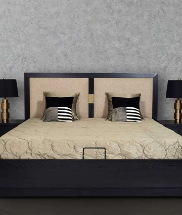 Zuri King Bed Set
