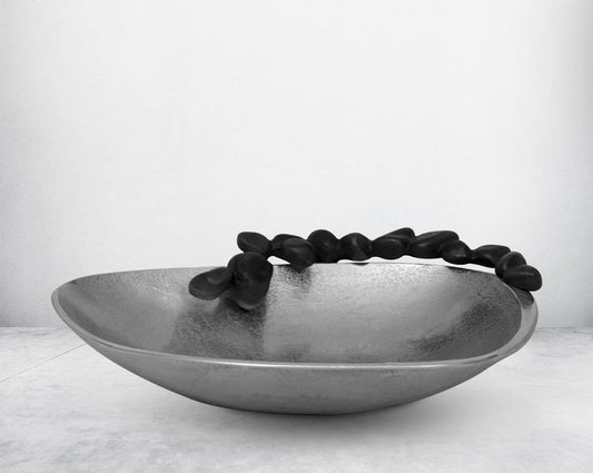 This aluminium platter finished in nickel & grey brings a rich contemporary look to your living or dining room Large