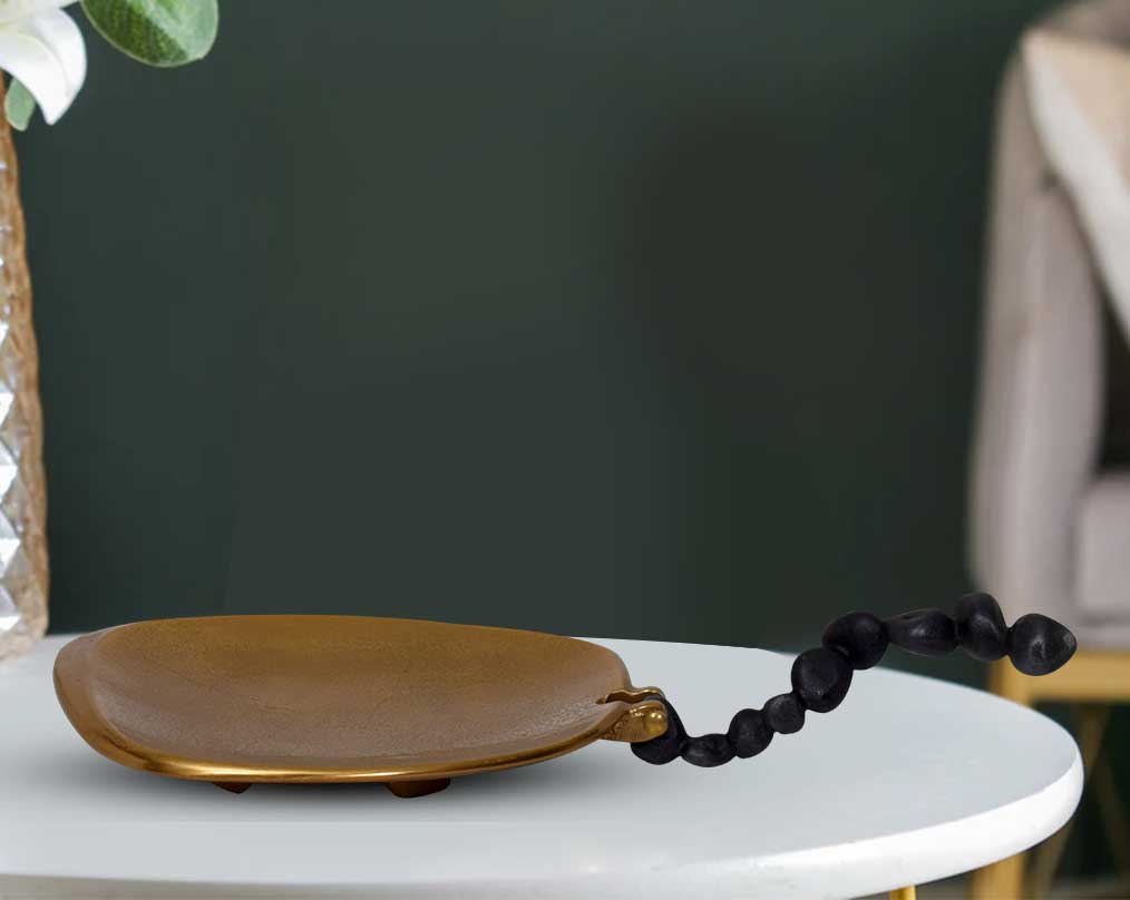 Liliana Gold Napkin Holder