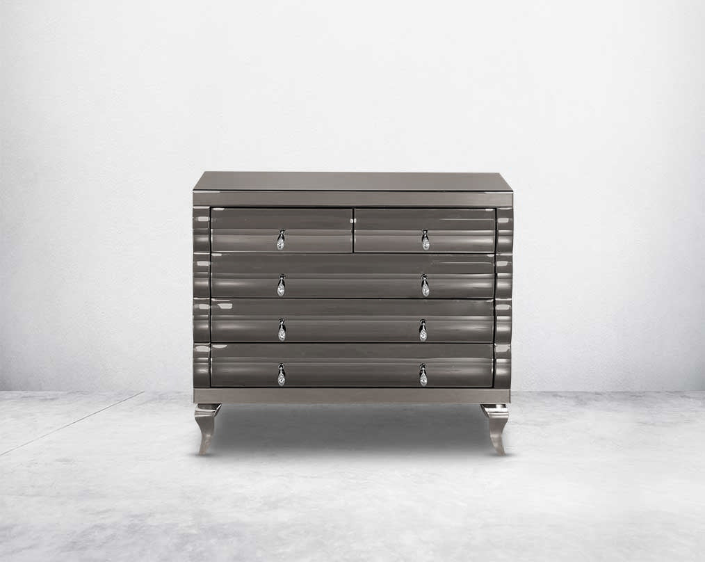 Chest of  closed drawers in a grey 