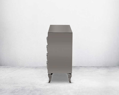 Chest of drawers in a grey 