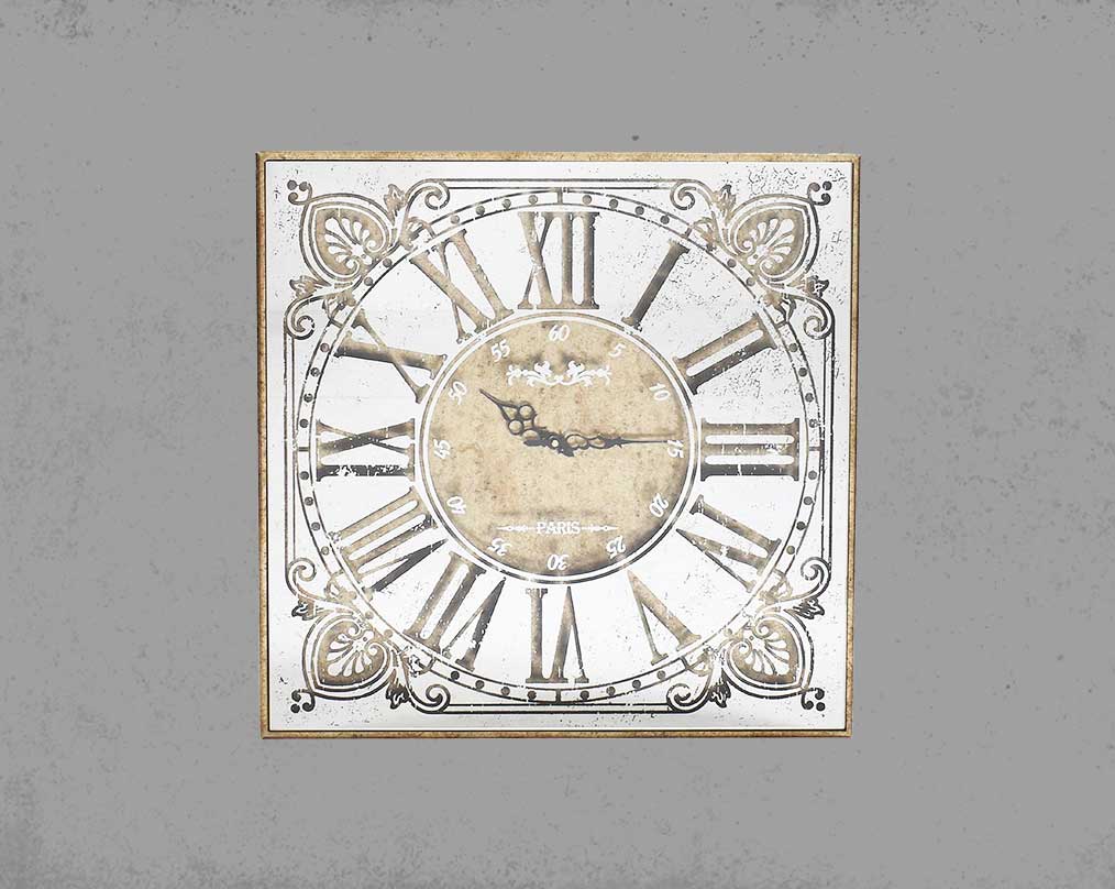 Wall Clock in antique champagne mirror finish with roman numerals Wall Clock in antique champagne mirror finish with roman numerals.