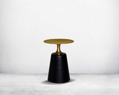 This round coffee & end table set comes with an antique gold top and black aluminium conical base. This table exudes style & sophistication for any living area large