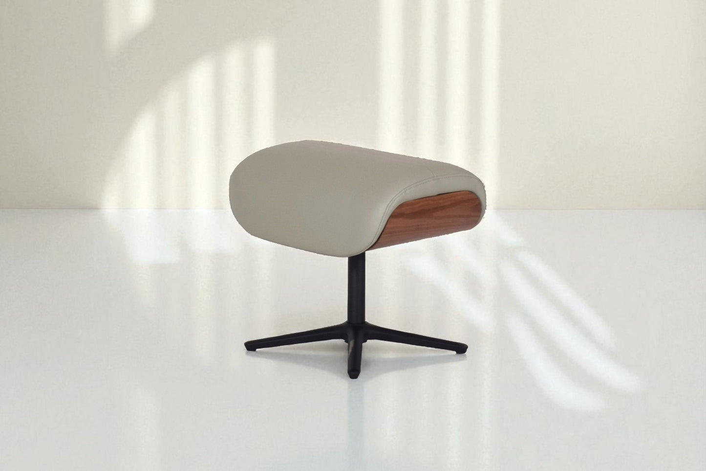 Moba Leisure Chair With Foot Rest