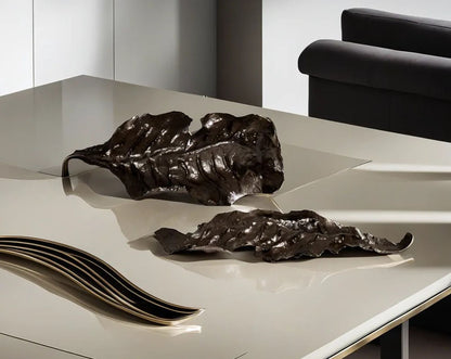 A gorgeous way to add artistry to a coffee or dining table, this decorative leaf makes for a stunning statement in any home with table